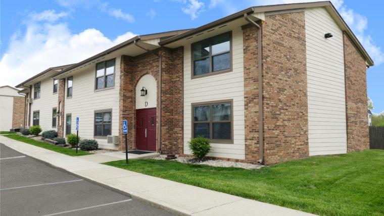326 Front of Apts