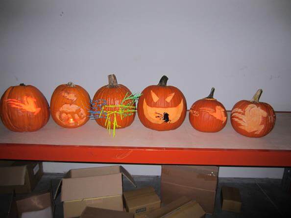 Cable Tie Express Pumpkin Carving with lights on